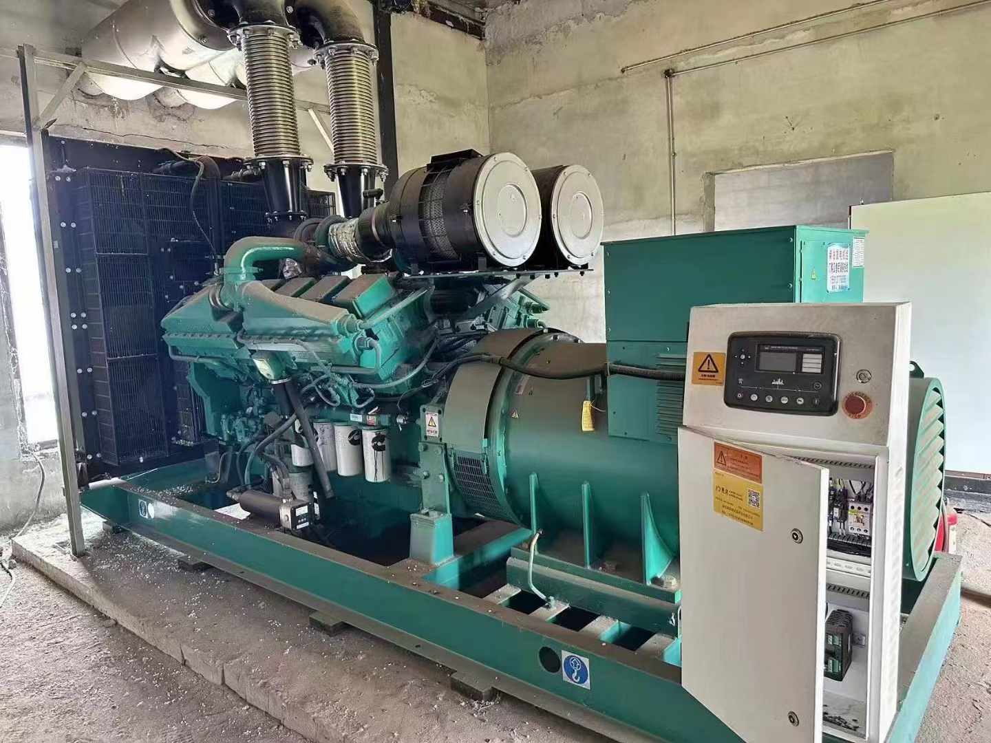 白马井镇无功补偿装置的性能评估需要考虑哪些因素？