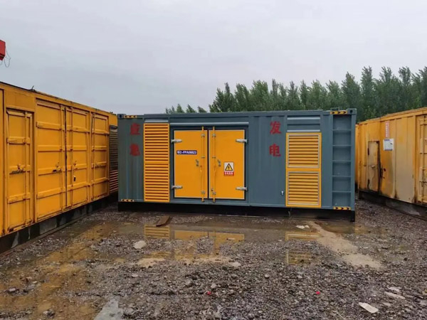 白马井镇柴油发电机如何判断干式空气滤清器是否需要更换？