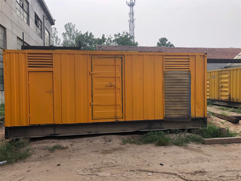 白马井镇发电机出租进行负载测试时，电瓶电量不足的具体判断标准是什么？